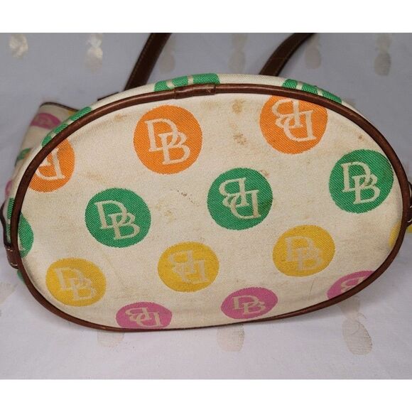 Vintage Designer Dooney and Bourke Medallion Bucket Bag - Picture 4 of 4